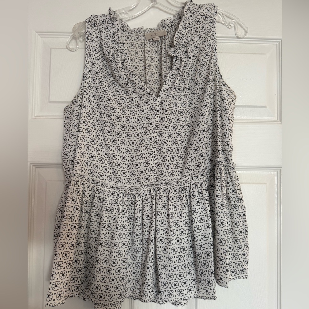 LOFT Black and White Sleeveless Blouse